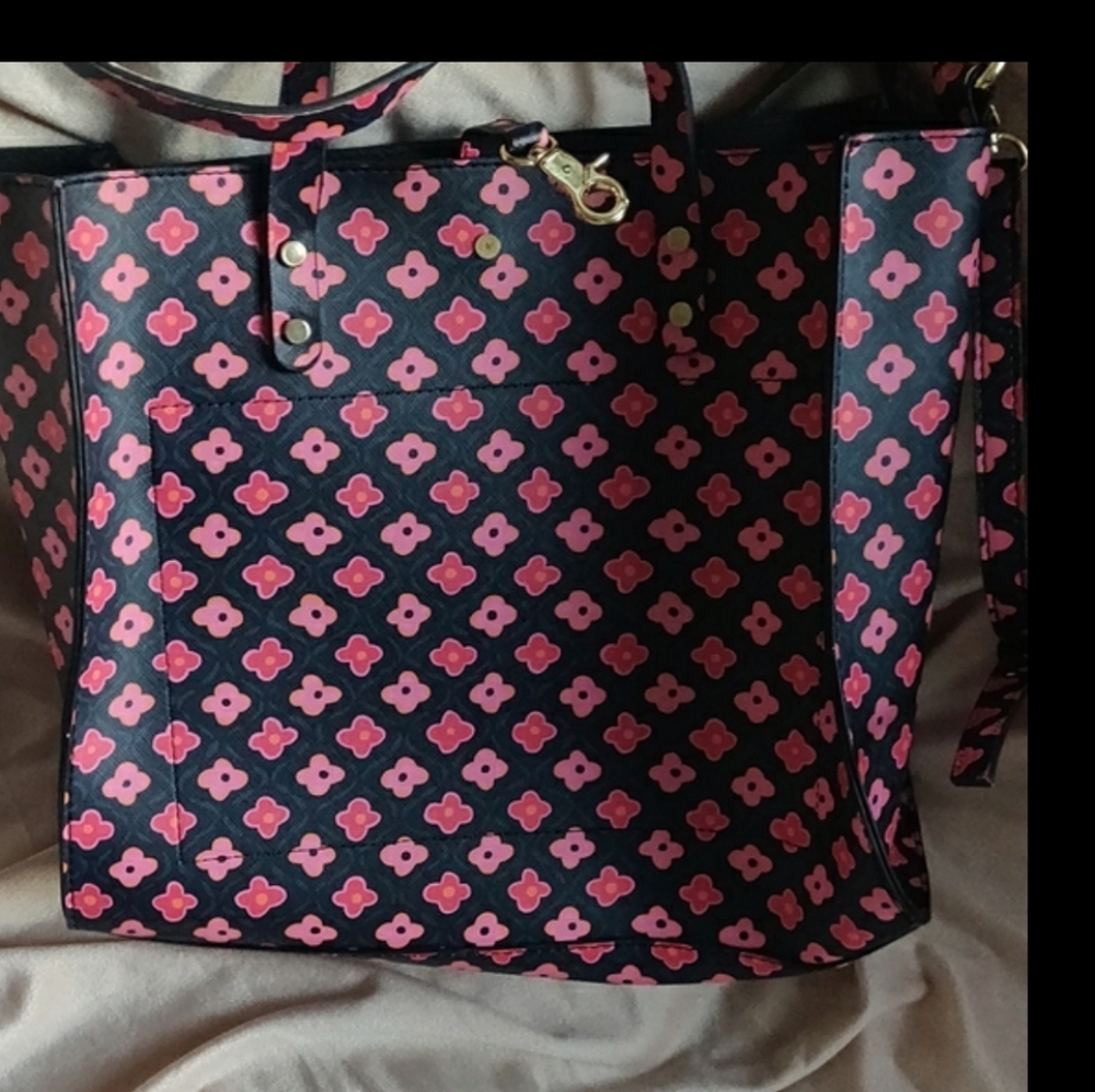 Trina Turk NWOT Purse/Tote Navy & Pink Poppy Narcissis Vegan Leather
